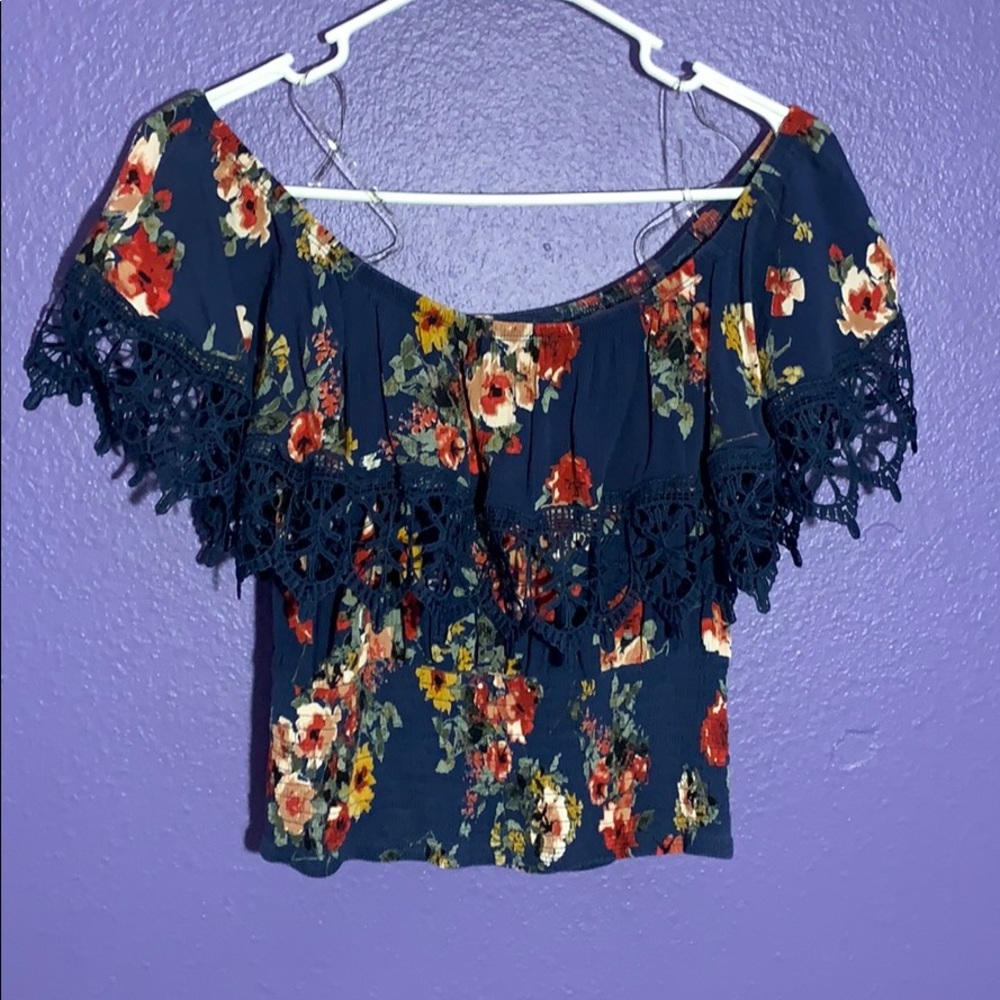 Off the shoulders crop top